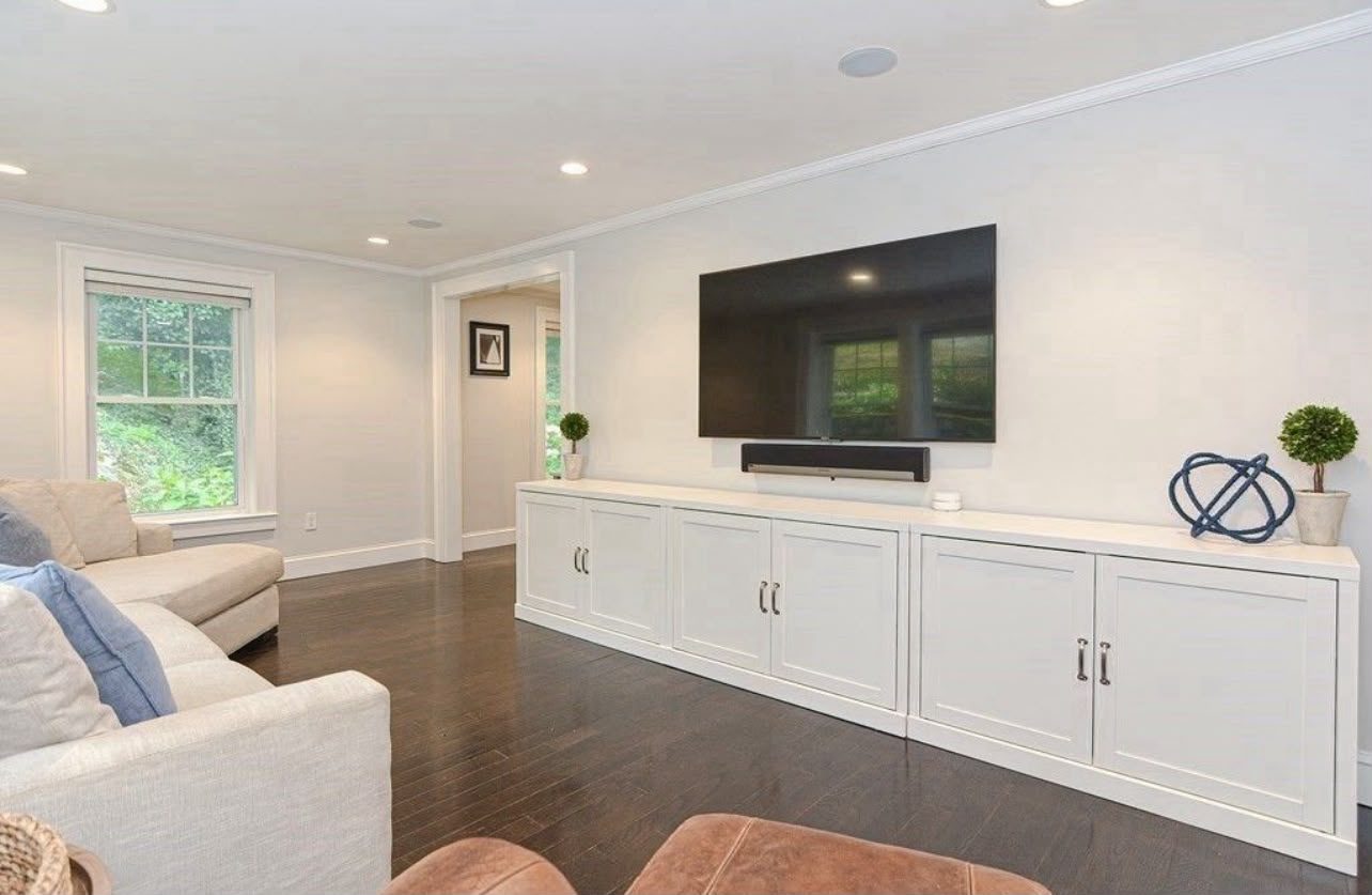 Living Room Built-Ins