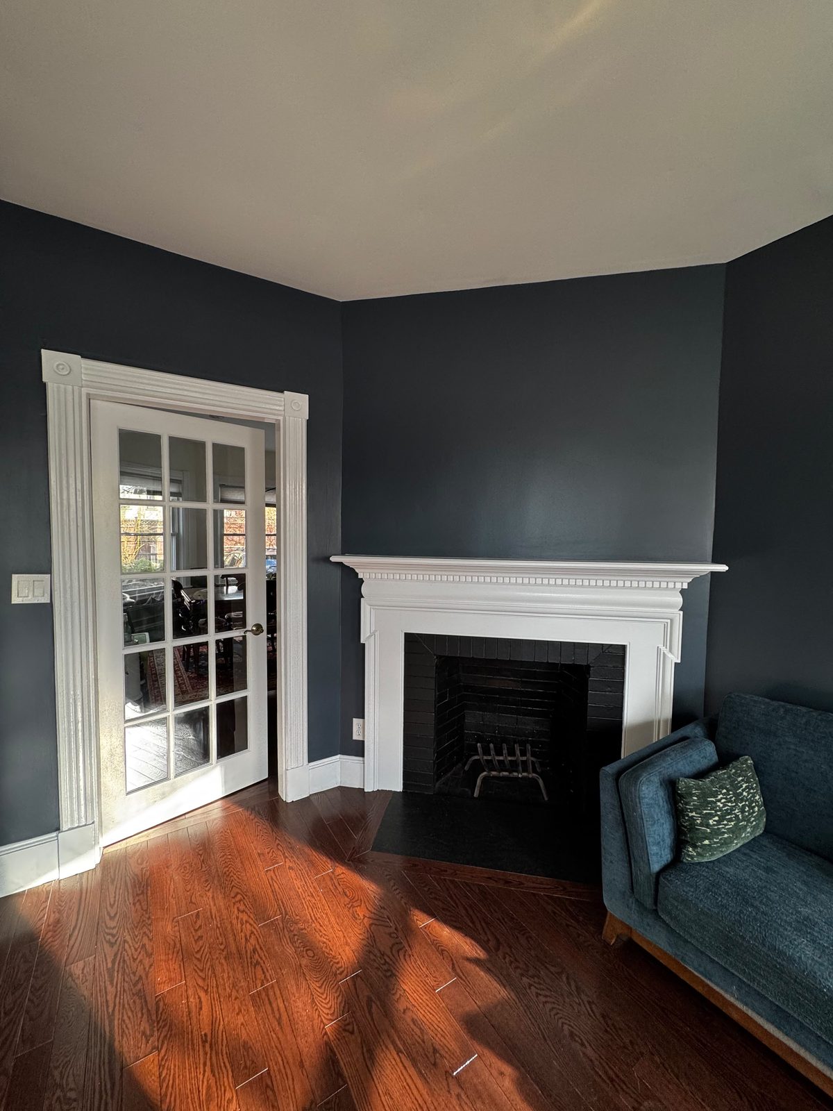 Living Room & Fireplace